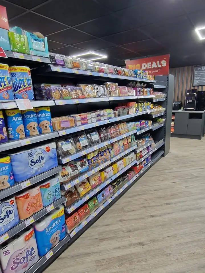 Confectionery and snack shelving